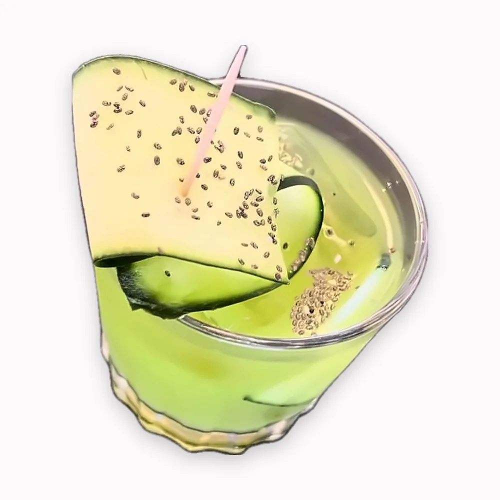 Agua de pepino con chía